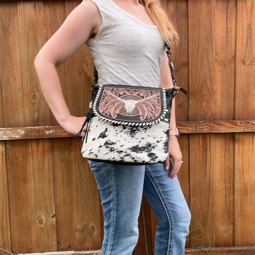 Myra Bag- Spirit of the Herd Hand Tooled Bag - Picture 9 of 16